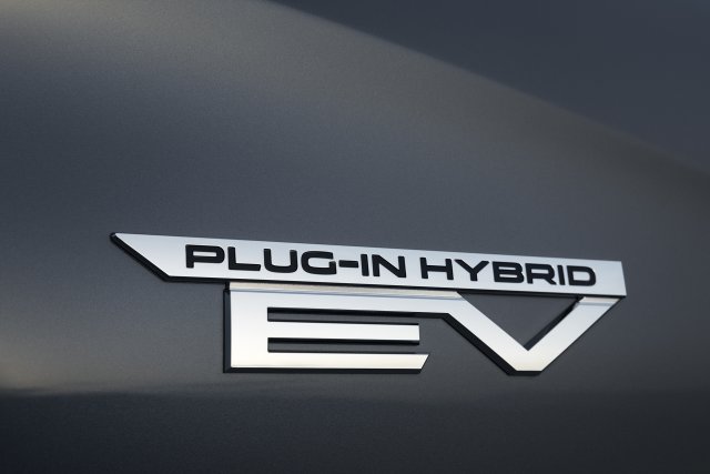 OUTLANDER PHEV MY25